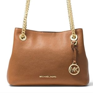 Michael Kors Jet Set Medium Chain shoulder bag.